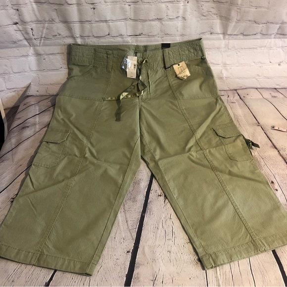 NWT Lane Bryant Cotton Sage Capris- Size 16 - Picture 8 of 11